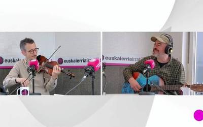 AHOTS KORDAK, Eñaut Elorrieta, zuzenean