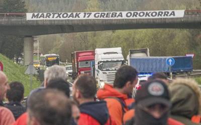 Nor zara zu oldarraldi honetan?