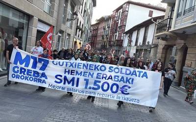 Ehundaka herritar irten dira kalera gutxieneko soldata propioa 1.500 eurokoa izan dadin aldarrikatzera
