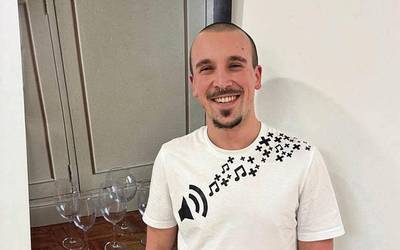 Aitor Ojea sortzaile ermuarraren lana, Lobianon ikusgai