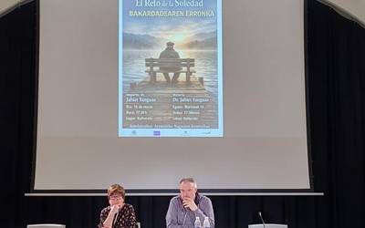 Esker ona hitzaldian parte hartutako guztioi