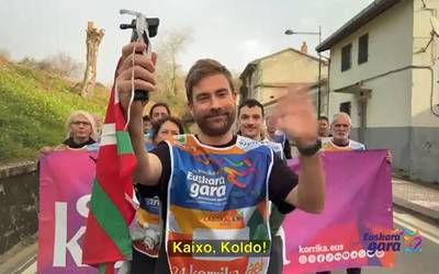 Korrikaren dokumentalean parte hartzeko deia egin dute