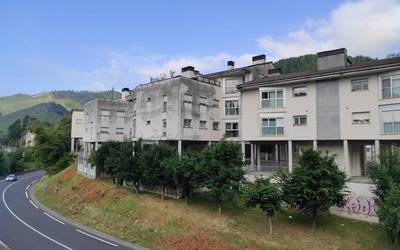 Hileko azken ostegunetan etorriko da Mendarora etxebizitza-bulego ibiltaria