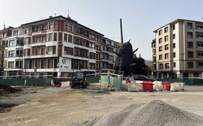 Karmen kaletik Konbenio kalerako eremua itxita egongo da ibilgailuentzat martxoaren 23tik aurrera