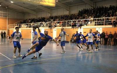 Lauko finala Doneztebera ekartzeko bertze urrats bat eman nahi du Errekak ortzeguneko partidan