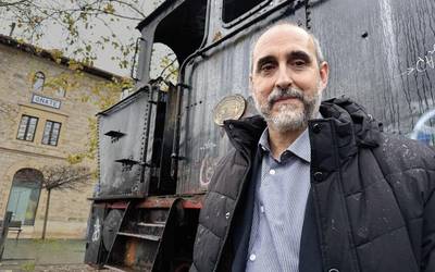 Iraganean bailaran izan ziren trenei buruzko berbaldia asteartean, Juanjo Olaizolaren eskutik