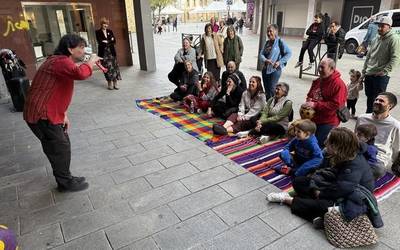 Ahozkotasunari ikusgarritasuna emateko baliatu dute nazioarteko eguna