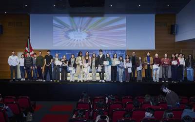 Debagoienak podium osoa eskuratu du Filosofia Olinpiadako bideosormen kategorian