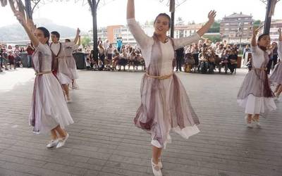 Balearen Eguneko herri ikuskizuna antolatzeko bigarren bilera irekia egingo dute bihar