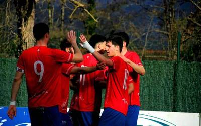 Hiruna puntu gehiago poltsikora