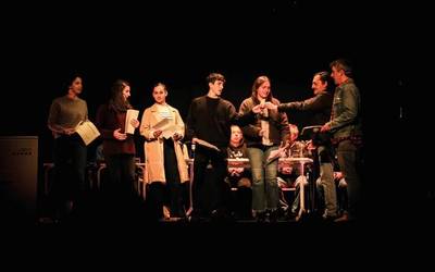 Beti entzuten ez diren ahotsetarako mikrofonoak