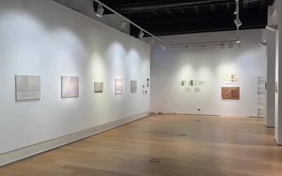 'Haizearen kolorea' erakusketa ikusgai dago Aroztegin