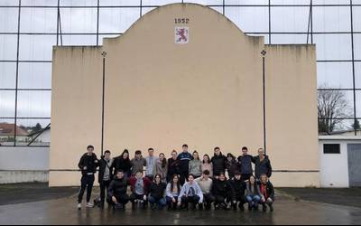 Zuberoan pasa dute asteburua bertako herri antzerkia eta euskara ezagutzeko asmoz