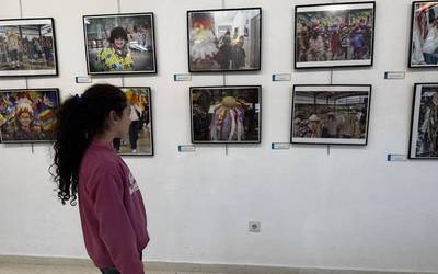 Soraluzeko Euskal Aratosteak ikusgai erretratu dotore eta koloretsuetan