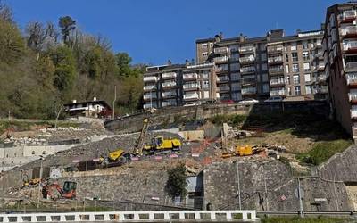 Euste horma indartzeko etengo dituzte Errezabal egoitzako lanak