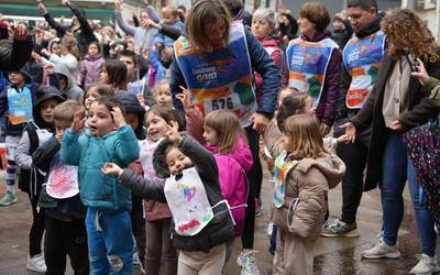 Euripean bada ere, euskara lau haizetara zabaldu dute Debako Korrika Txikian
