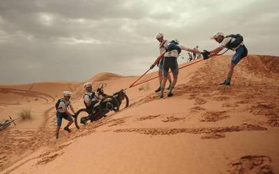 Hanbike, saskibaloia eta pilota