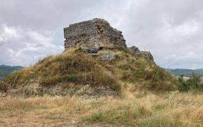 Bernedoko gaztelurako irisgarritasuna erraztuko dute