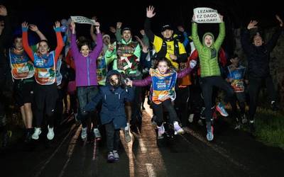 Ehunka lagun atera ditu Korrikak errepidera Amurrion