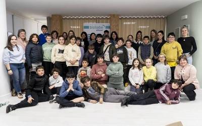 Zientzia alorreko emakume profesionalekin batu dira Bizilabeko gazteak