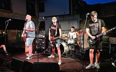 Bazkalostean ere martxan jarraituko du Erramu-zapatuko egitarauak