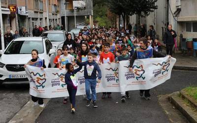 Mendaroko Korrika txikiaren laburpen bideoa