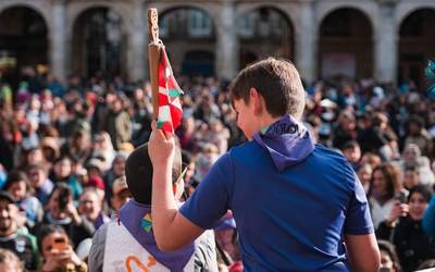 Korrikalari txikiek bete dute Gasteiz