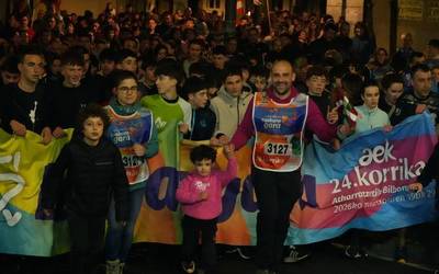 Ehunka herritarren babesa jaso du Korrikak Elgoibartik igaro denean