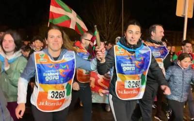 [BIDEOA] Berbarok eta ANBOTOk ere ongietorria egin diote Korrikari