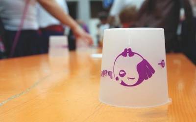 Dirulaguntzak emango dizkiete edalontzi berrerabilgarrien erabilera sustatzen duten elkarteei