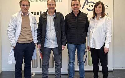 APILL-ek eta Arabako Ontzi Metalurgikoek opari-txartelak bultzatuko dituzte Eguberri hauetan, Laudio Berrikusiren bidez tokiko merkataritza sustatzeko