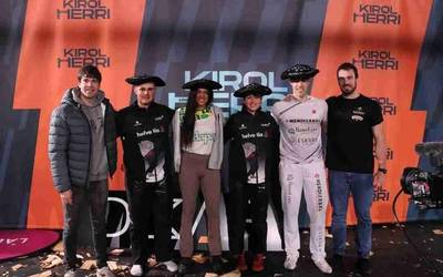 Txikia IV.a, Fernandez de Barrena, Urra eta Ainitze Zumeta nagusi, Kirol Herri txapelketaren finaletan