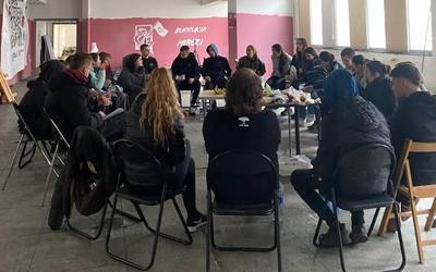 Azkoitiko Gaztetxea aurrera