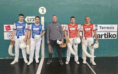 Uterga eta Mitxeo zuzenean sailkatu dira Iruñeko Alde Zaharreko erremonte txapelketaren finalerako