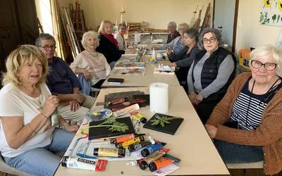 Larrungo Koloreak elkartekoen margo erakusketa apirilaren 4tik 6ra Sarako Suharriagan