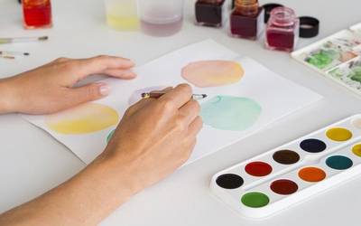 Akuarela tailerrerako izen-ematea zabalik dago