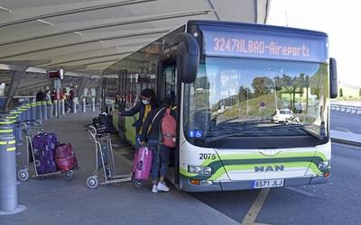 Garraio publikoko prezioak igo egin dira