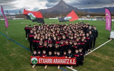 Derbiko puntuak Etxarri Aranatzen geratu ziren