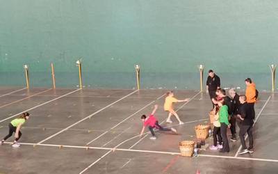 Duatloia, saskibaloia, herri kirolak, ariketa fisikoa eta futbola