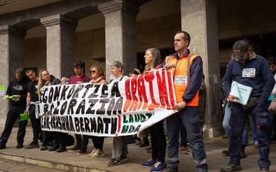 Lanpostuen Balorazio berria aplikatzea eskatu du Laudioko Udalbatzak, bigarren aldiz hiru urtetan