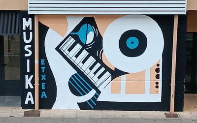Musika-etxeak horma-irudi berria du