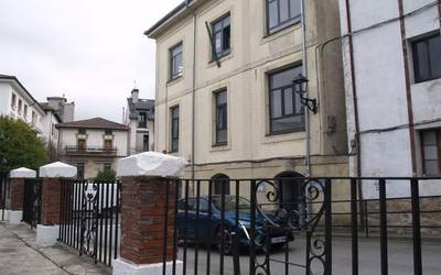 Jaso gabeko herentzia bategatik oharra