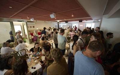 Xake eta gazta dastaketa, bakarrizketak, TribiaLaba eta askoz gehiago Labako apirileko egitarauan