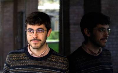 Beñat Iturbek 'Ordubete' ikuskizuna aurkeztuko du Debako Kultur Elkartean