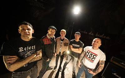 "Amorrutik eta etsipenetik idatzitako" Garratz taldearen kantu berriak, sarean