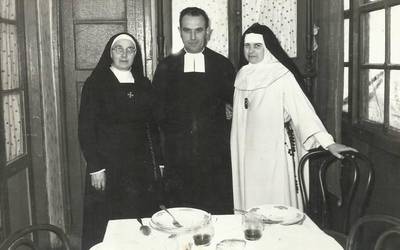 Familian hiru erlijioso