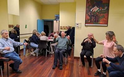 Parkinsonaren Nazioarteko Egunaren harira, ateak irekitzeko eguna izango dute Deparkel elkartean apirilaren 15ean