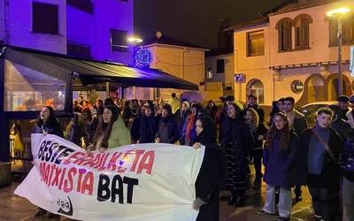 Itaiak Iruñeko erailketa matxista salatzeko mobilizazioak deitu ditu Euskal Herrian