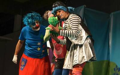 'Zerua lapurtu dute' ikuskizuna eskainiko dute Gasteizen Porrotx, Marimotots, Pupu eta Lore pailazoek