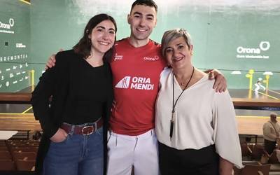 Martixpe erremontista doneztebarra profesionaleko debutaren inguruan